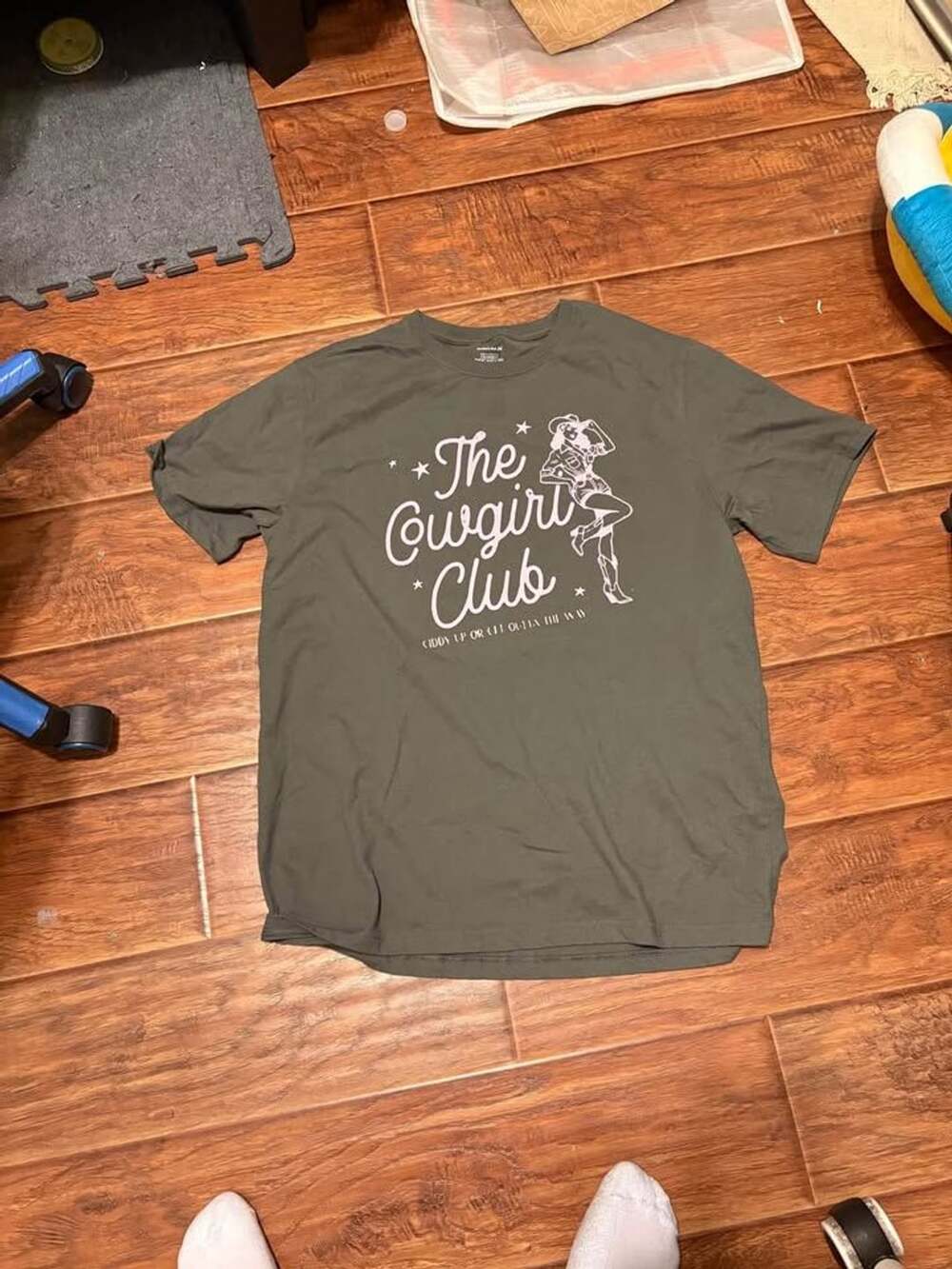 Cowgirl club t size L